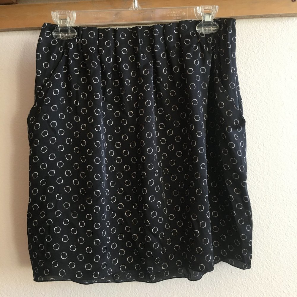 Patterned Satin Uniqlo Skirt w Pockets